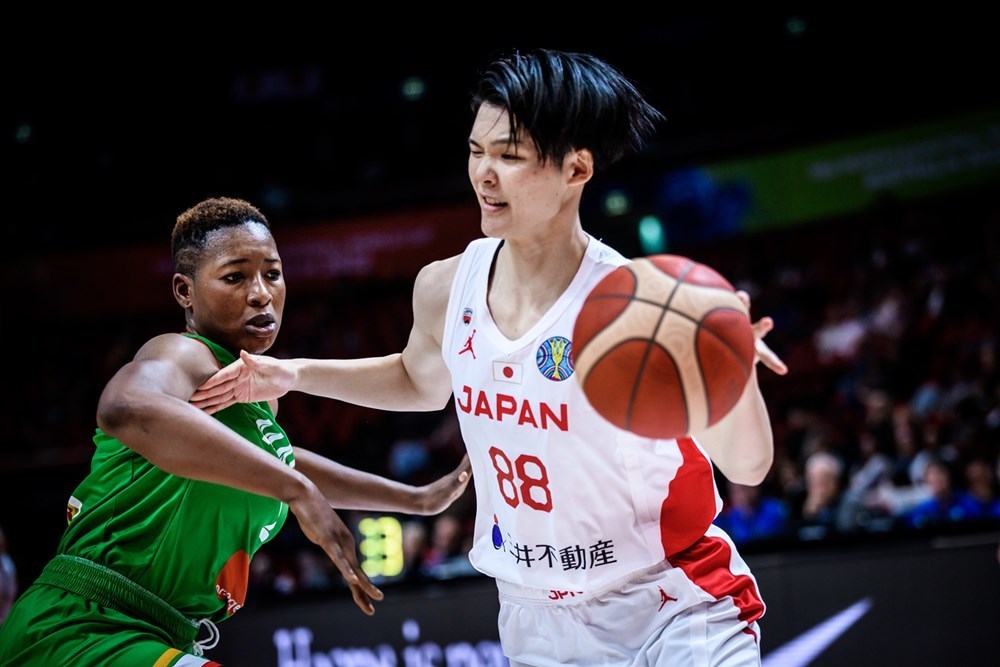 日本队碾压葡萄牙队，马龙刷新纪录