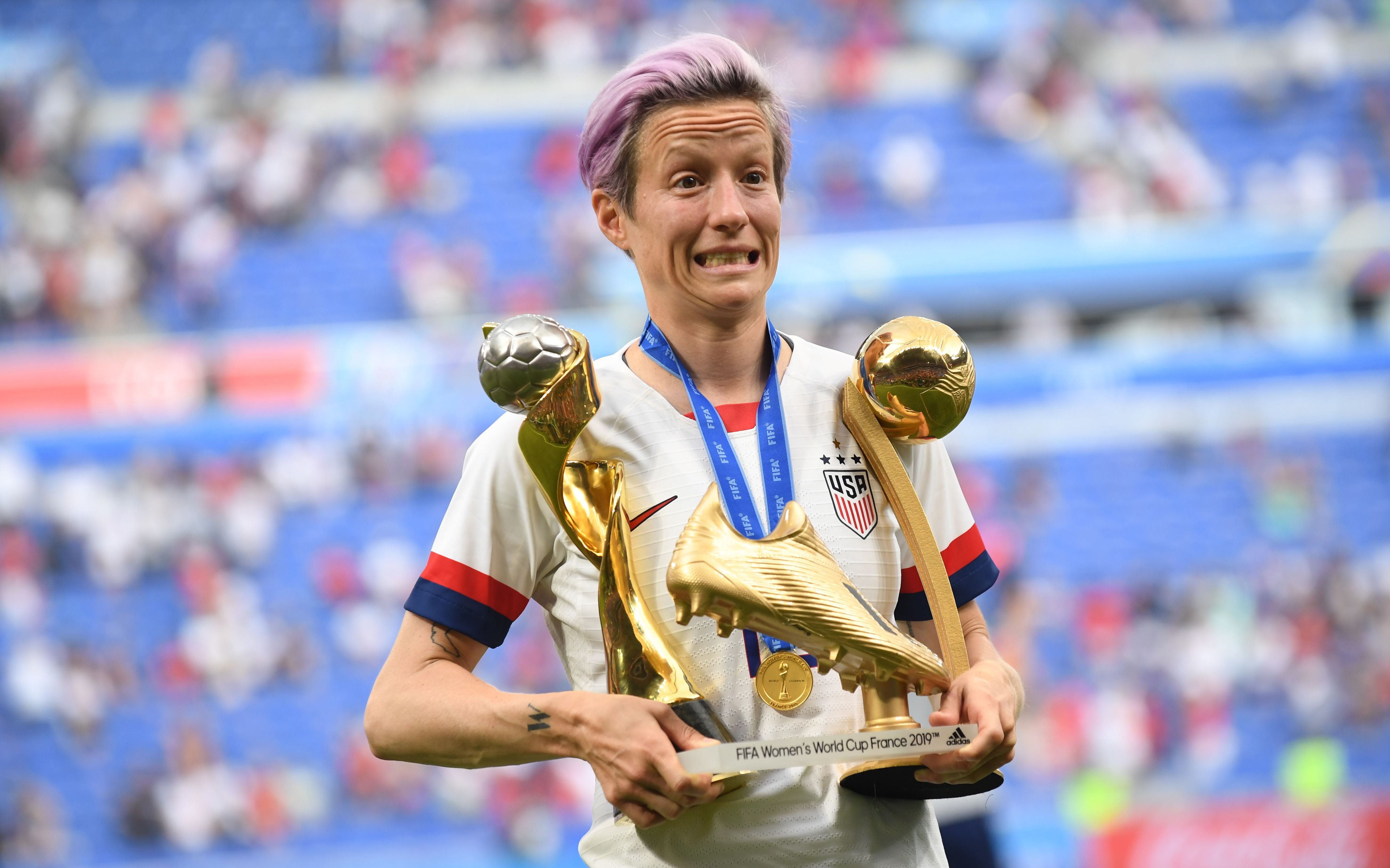 波兰女足队员荣获体育精神奖