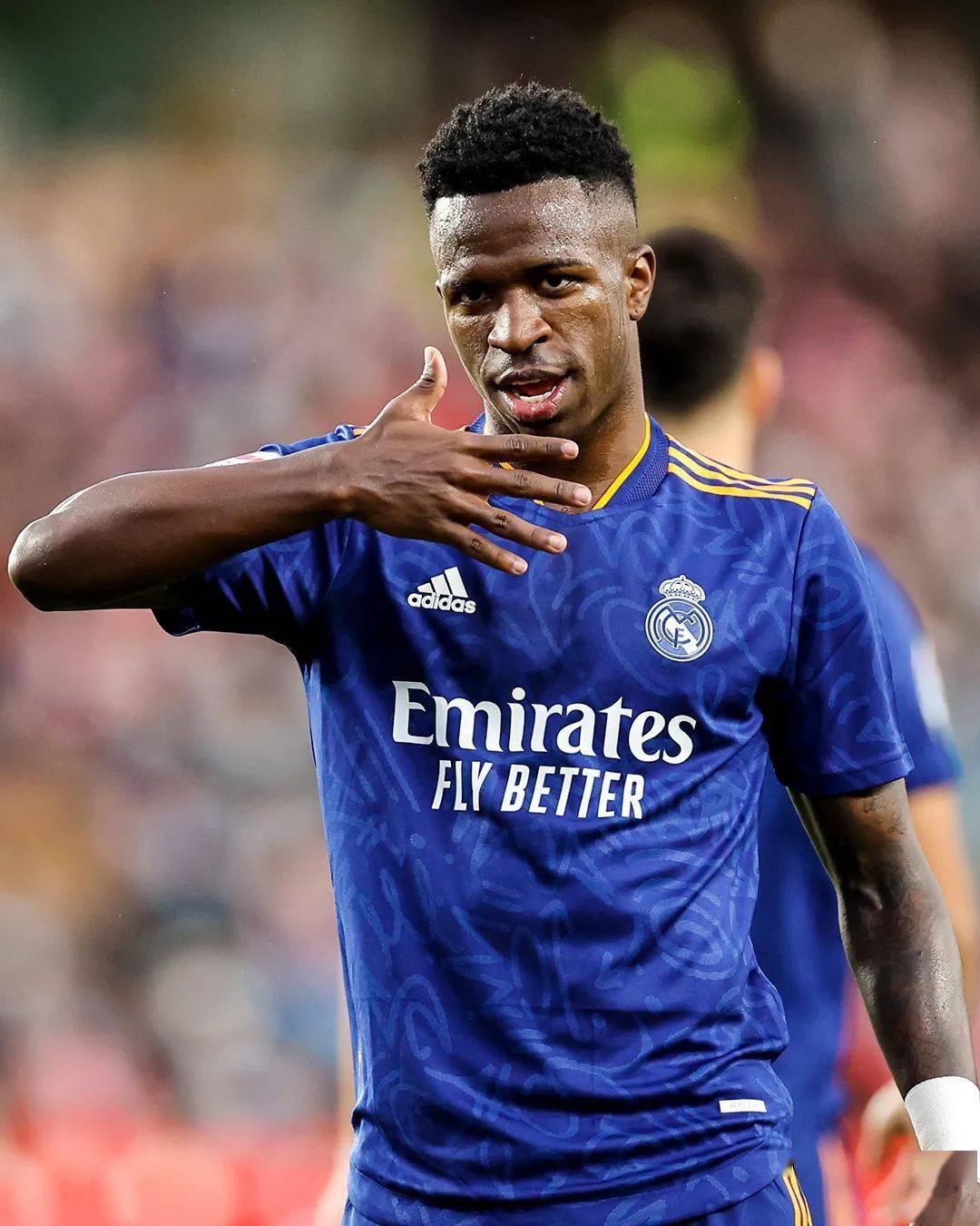 格拉纳达中前卫交出出色助攻表现