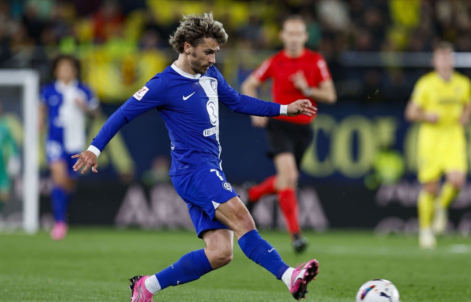 关于马德里竞技踢进制胜球，战胜对手反弹士气的信息