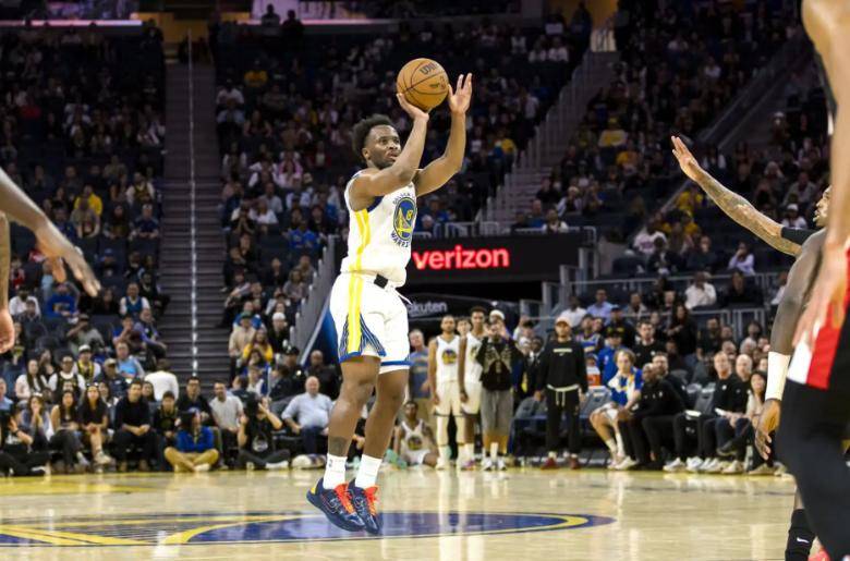 魔术力克西班牙男篮，锡安制霸全场的简单介绍