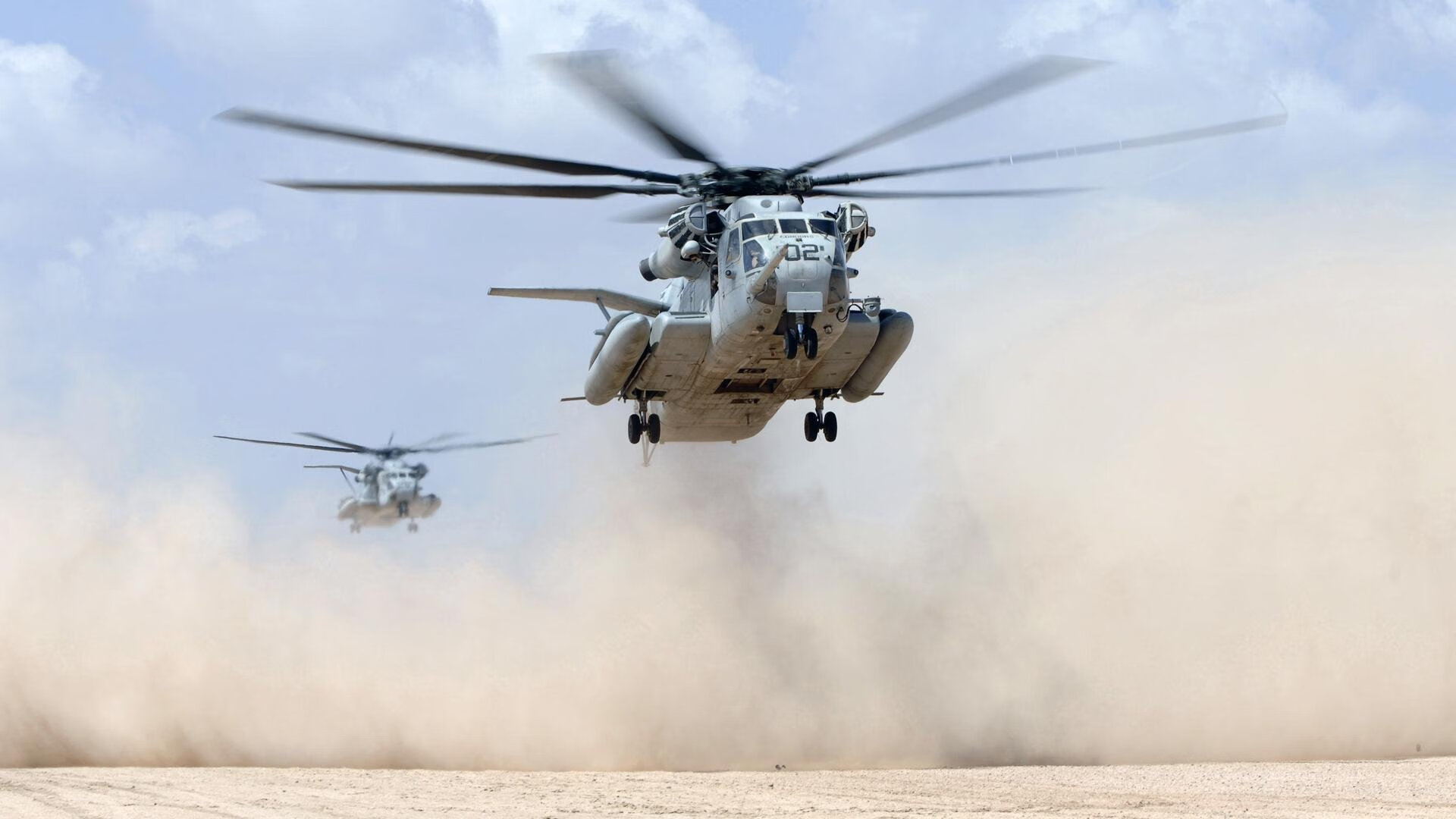 赛道与绿茵场的双重奏,当F1年度争冠战火点燃,韩国足球横扫阿尔及利亚的启示