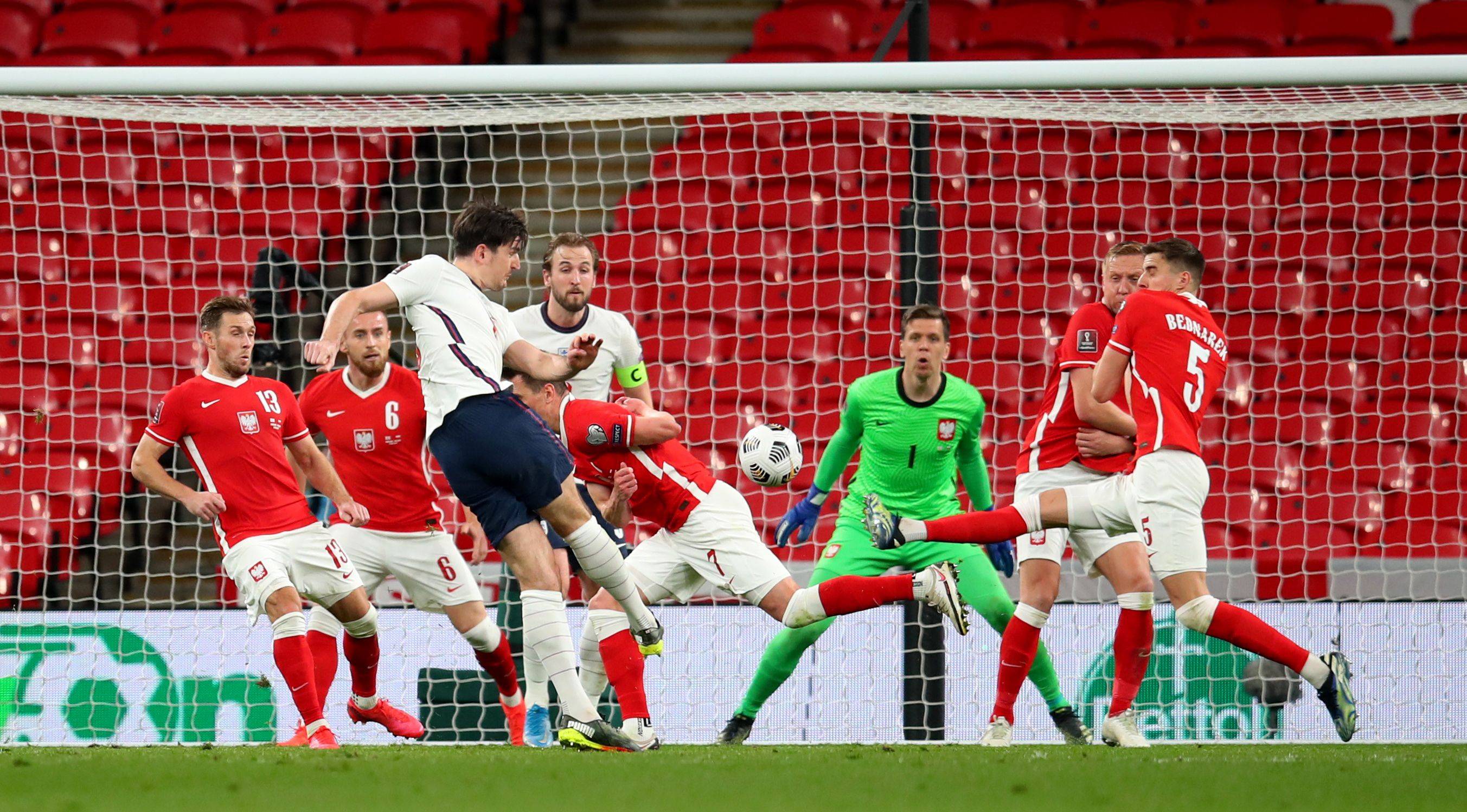 波兰队碾压英格兰队,马龙刷新纪录的简单介绍 波兰队碾压英格兰队,马龙刷新纪录的简单介绍