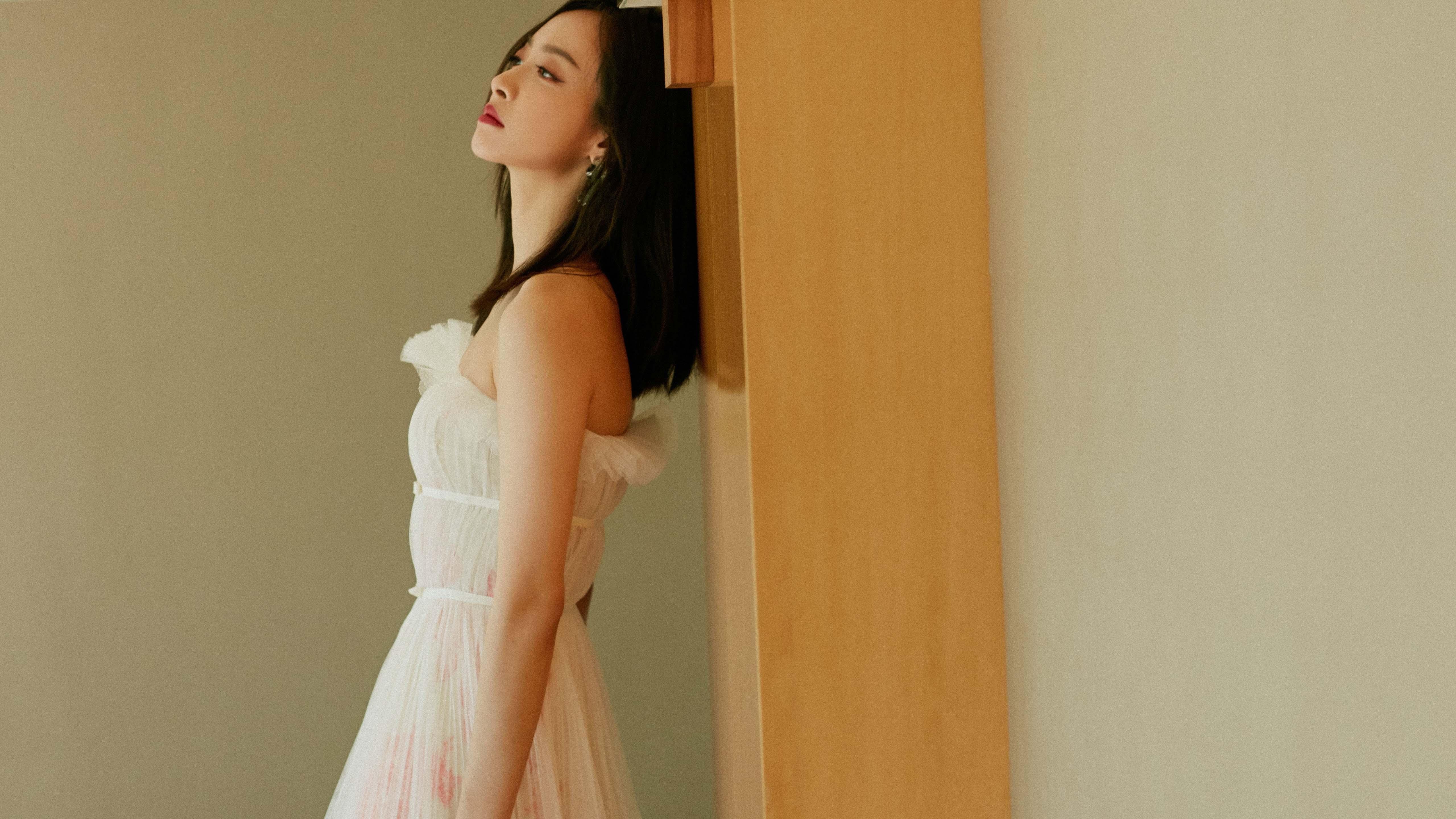 绝杀时刻,杰伦·格林一锤定音,湖人险胜浙江队