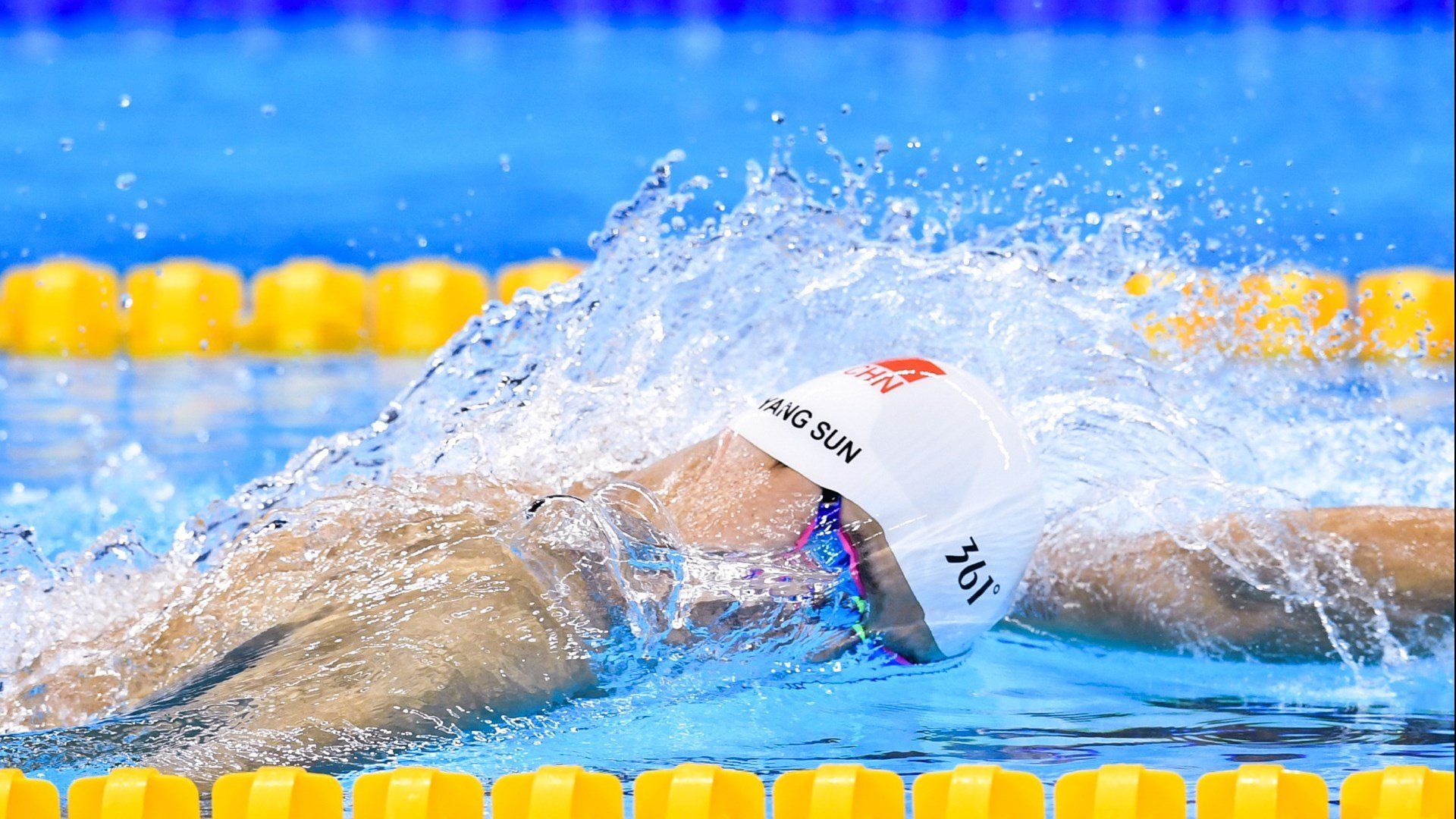 武切维奇,大场面先生!广东队式连续得分狂潮,竟在NBA赛场压制湖人?